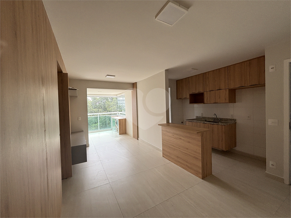 Apartamento com 2 dormitórios e 1 vaga próximo metrô Barra Funda