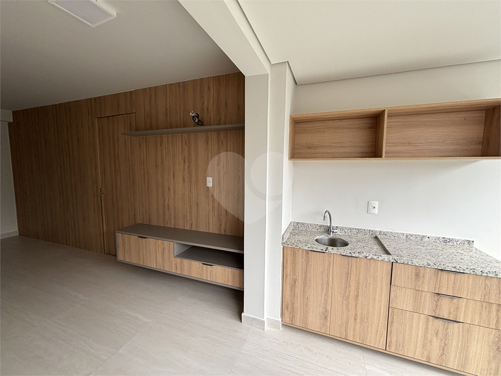 Apartamento com 2 dormitórios e 1 vaga próximo metrô Barra Funda