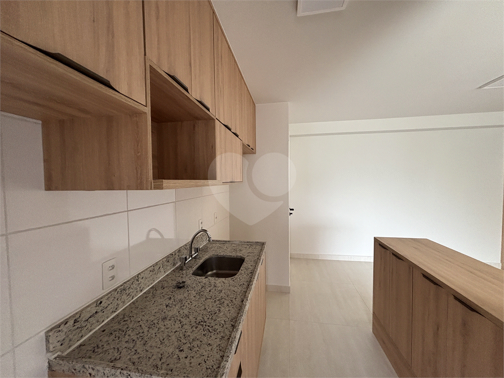 Apartamento com 2 dormitórios e 1 vaga próximo metrô Barra Funda
