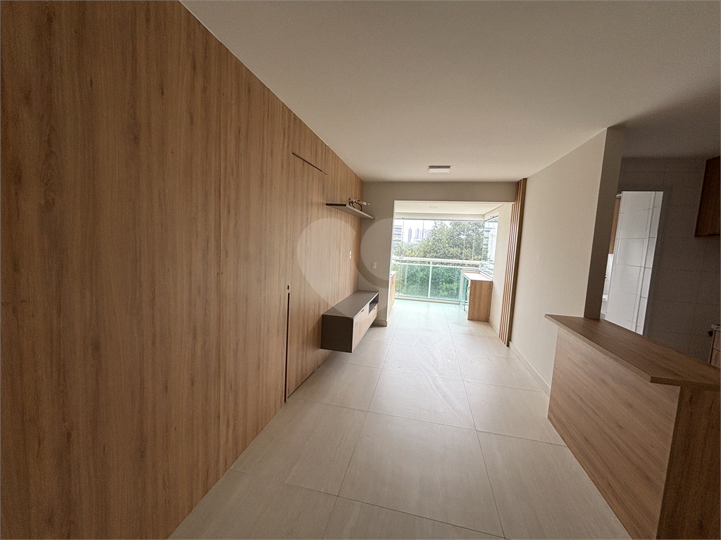 Apartamento com 2 dormitórios e 1 vaga próximo metrô Barra Funda