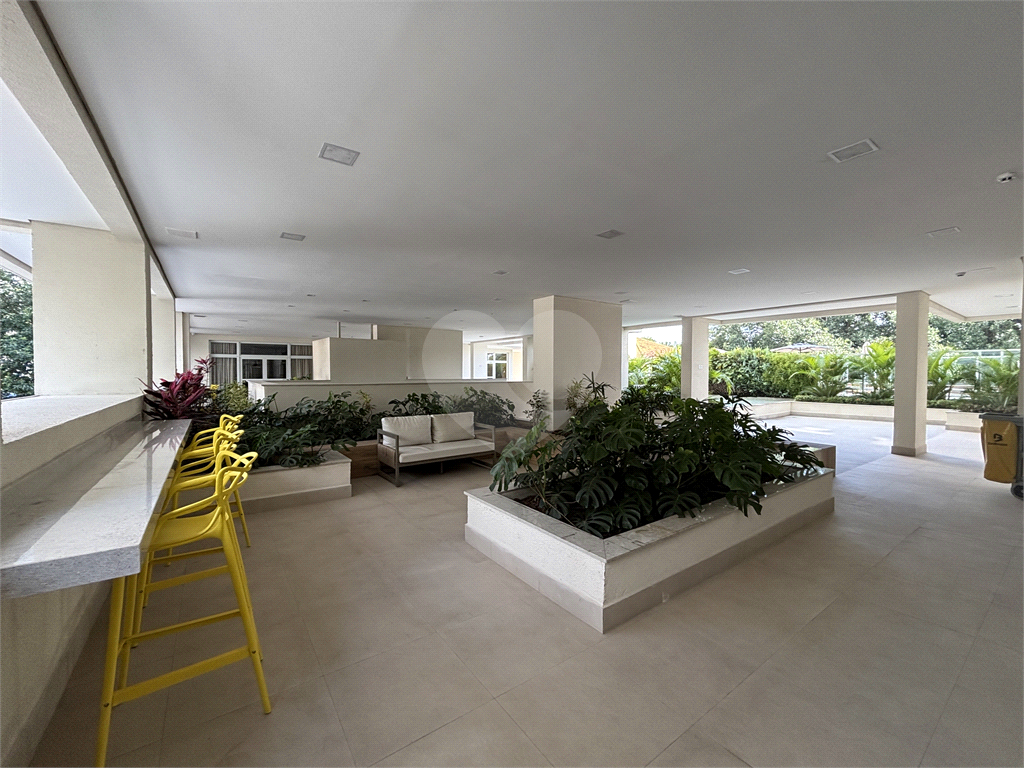 Apartamento com 2 dormitórios e 1 vaga próximo metrô Barra Funda