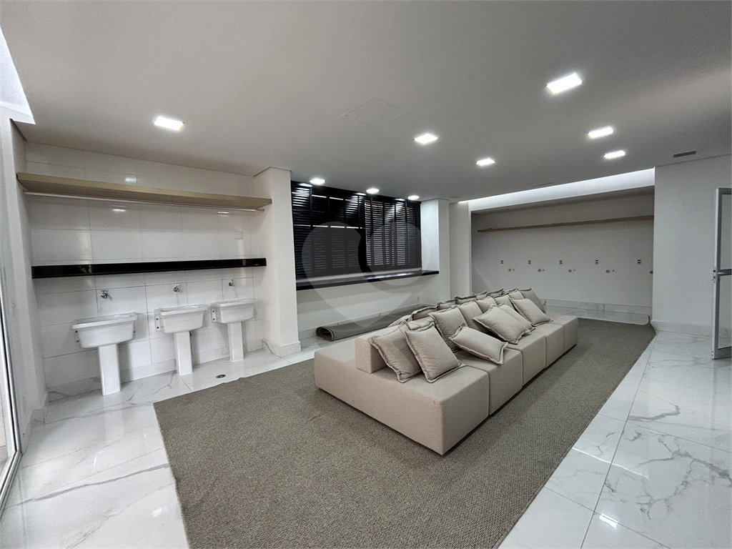 Apartamento com 2 dormitórios e 1 vaga próximo metrô Barra Funda