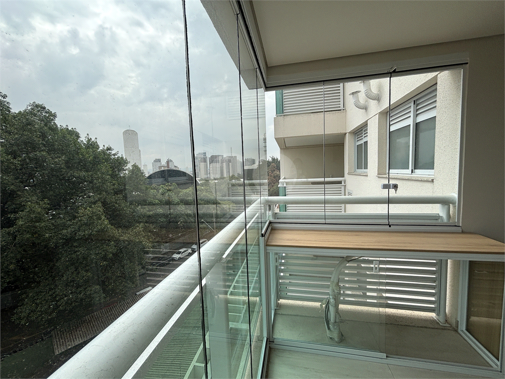 Apartamento com 2 dormitórios e 1 vaga próximo metrô Barra Funda