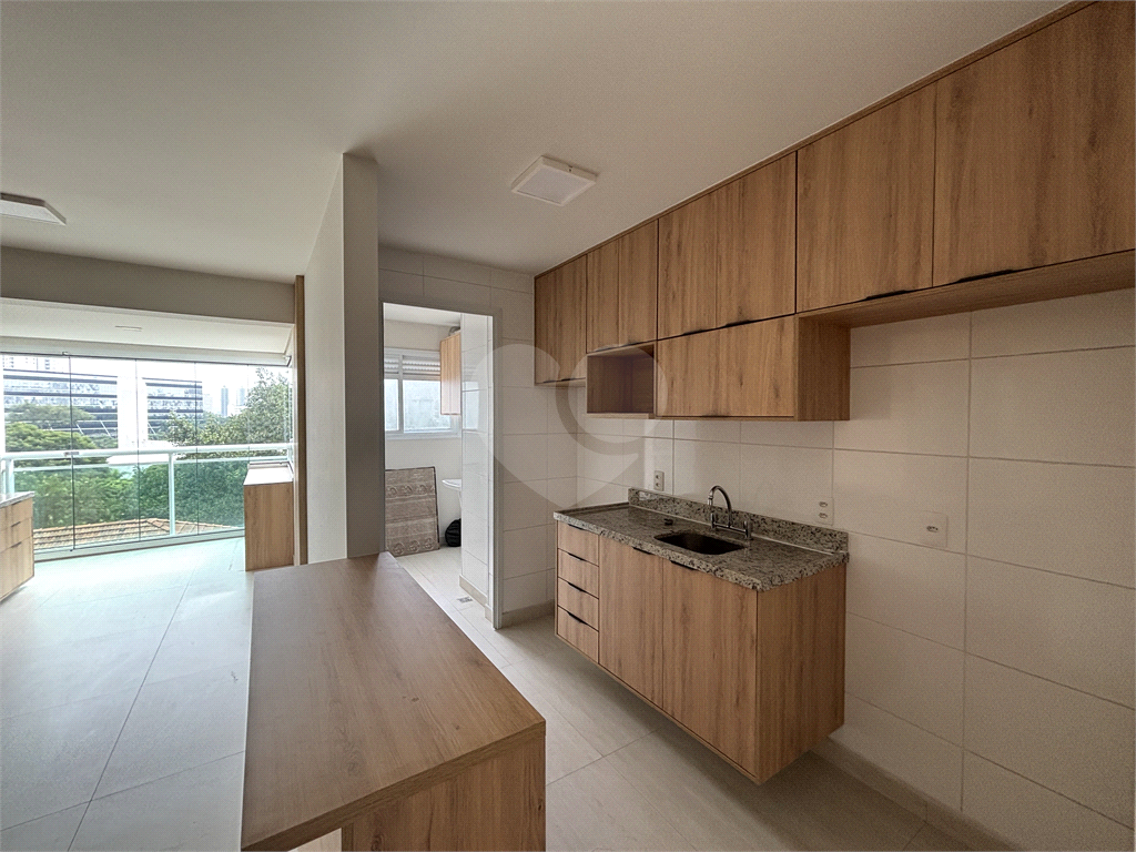 Apartamento com 2 dormitórios e 1 vaga próximo metrô Barra Funda