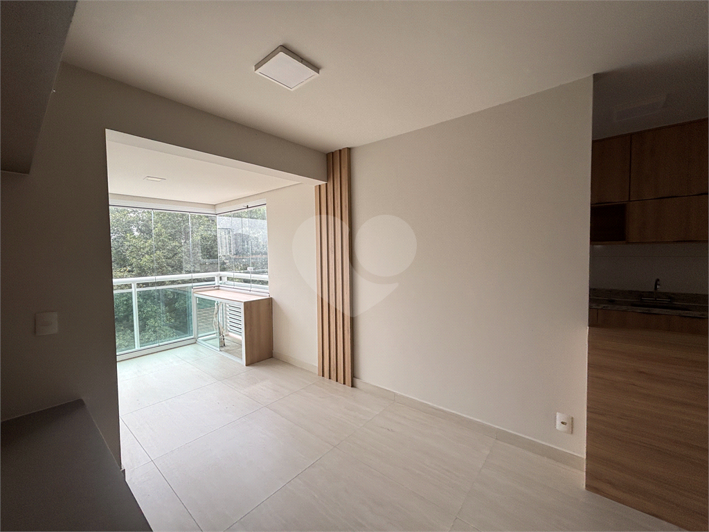 Apartamento com 2 dormitórios e 1 vaga próximo metrô Barra Funda