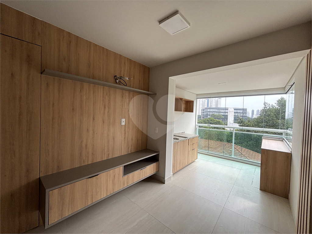 Apartamento com 2 dormitórios e 1 vaga próximo metrô Barra Funda