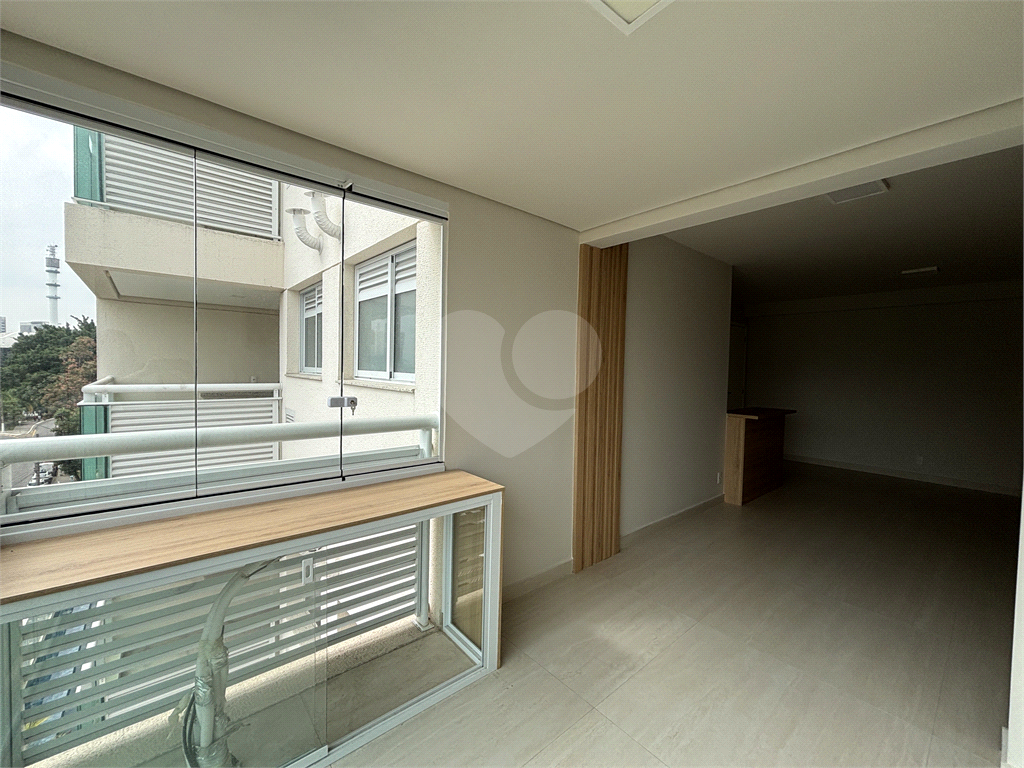 Apartamento com 2 dormitórios e 1 vaga próximo metrô Barra Funda