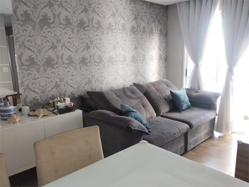 Apartamento 63m² à venda na Vila Guilherme | 3 quartos com suíte | varanda envidraçada | 1 vaga