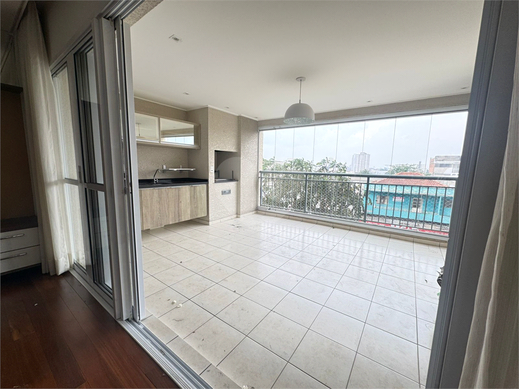 APARTAMENTO em TUCURUVI