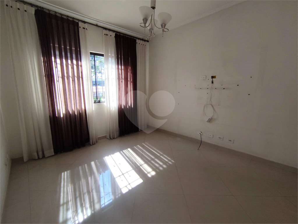 Sobrado 3 dormitórios, 1 suíte, 3 vagas, espaço gourmet