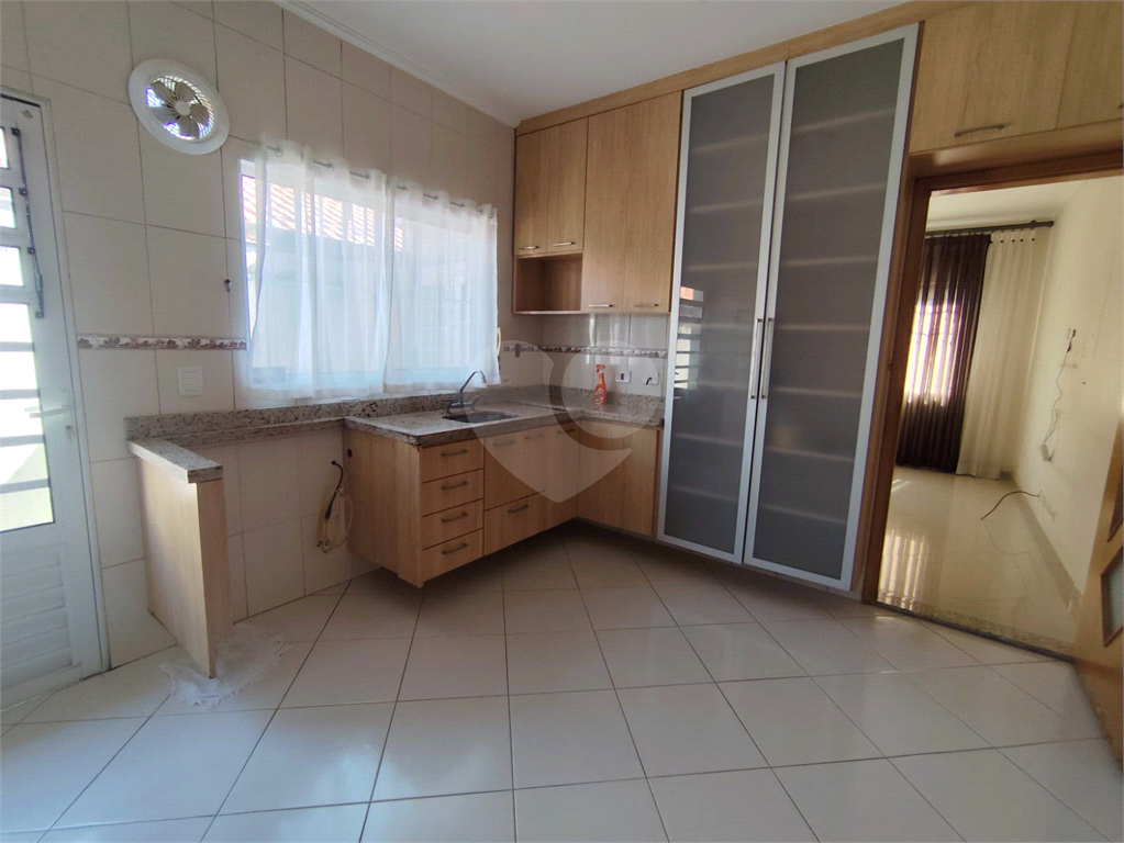 Sobrado 3 dormitórios, 1 suíte, 3 vagas, espaço gourmet