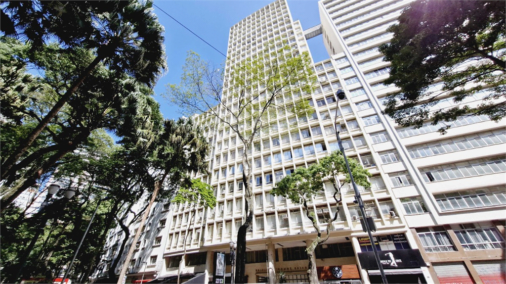SALAS em REPÚBLICA