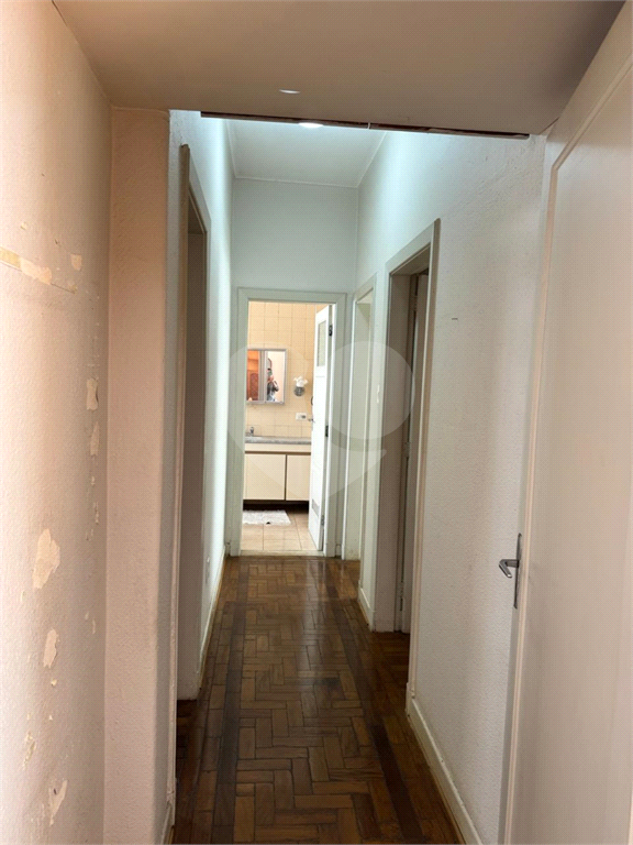 Localizado na rua das palmeira, este espaçoso apartamento de 85 metros quadrados oferece um ambiente confortável!!