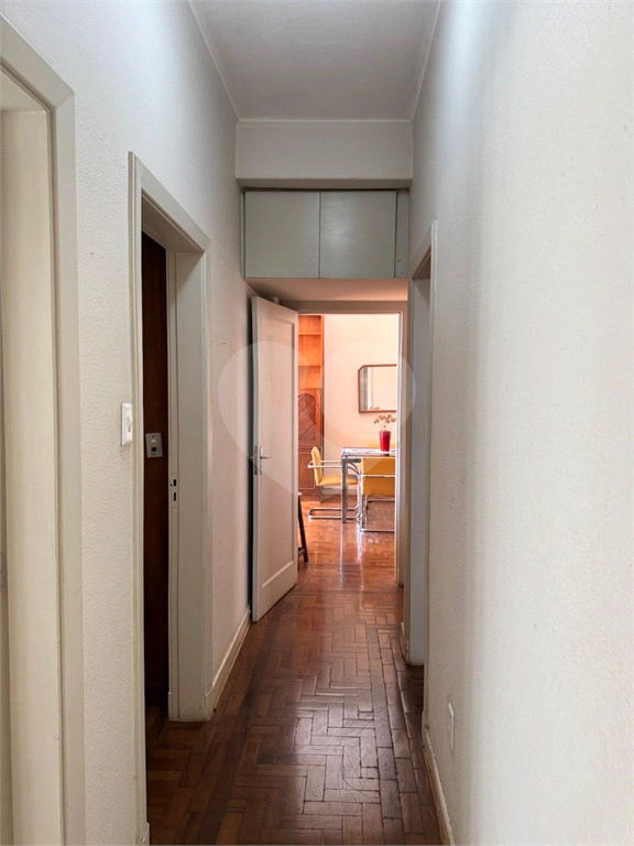 Localizado na rua das palmeira, este espaçoso apartamento de 85 metros quadrados oferece um ambiente confortável!!