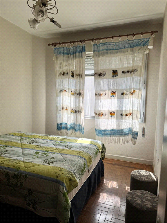 Localizado na rua das palmeira, este espaçoso apartamento de 85 metros quadrados oferece um ambiente confortável!!