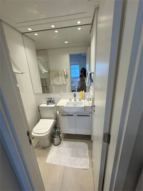 Belo Apartamento a venda em Santana Condomínio Legitimo. Acabamento diferenciado