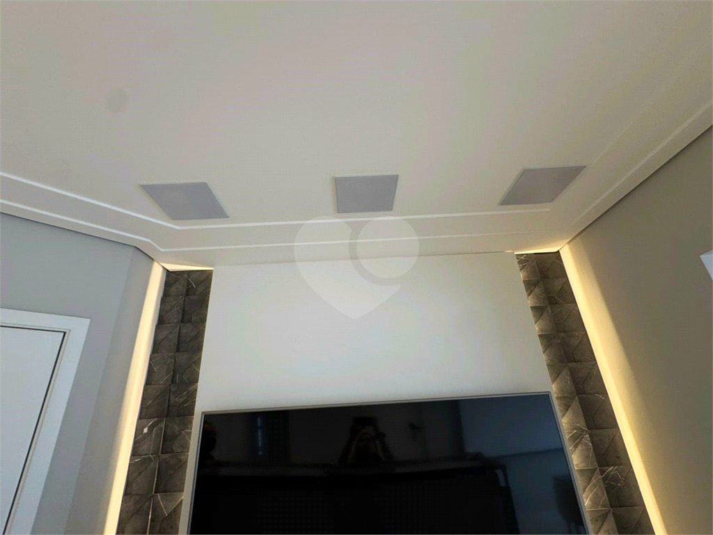 Belo Apartamento a venda em Santana Condomínio Legitimo. Acabamento diferenciado