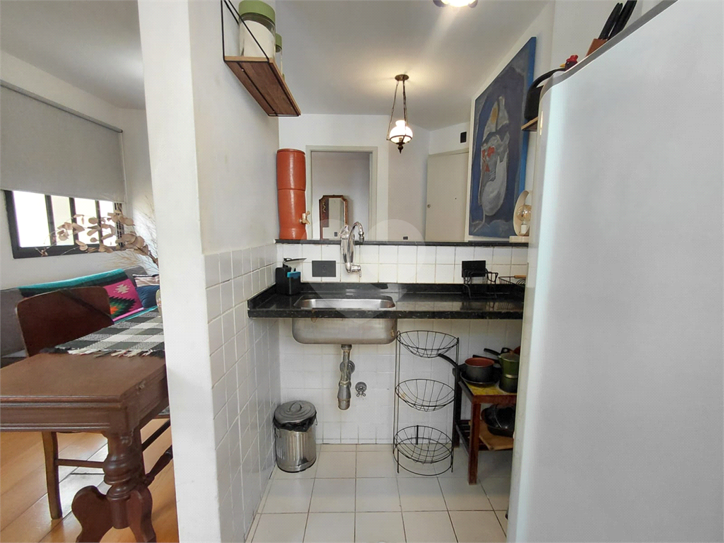 Imovél de 45m² com 1 sala, 1 quarto suíte, cozinha varanda e 1 vaga de garagem Higienópolins