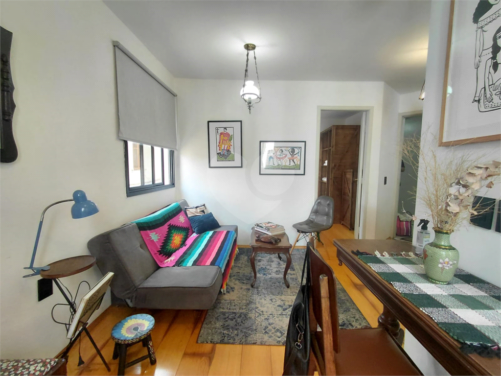 Imovél de 45m² com 1 sala, 1 quarto suíte, cozinha varanda e 1 vaga de garagem Higienópolins