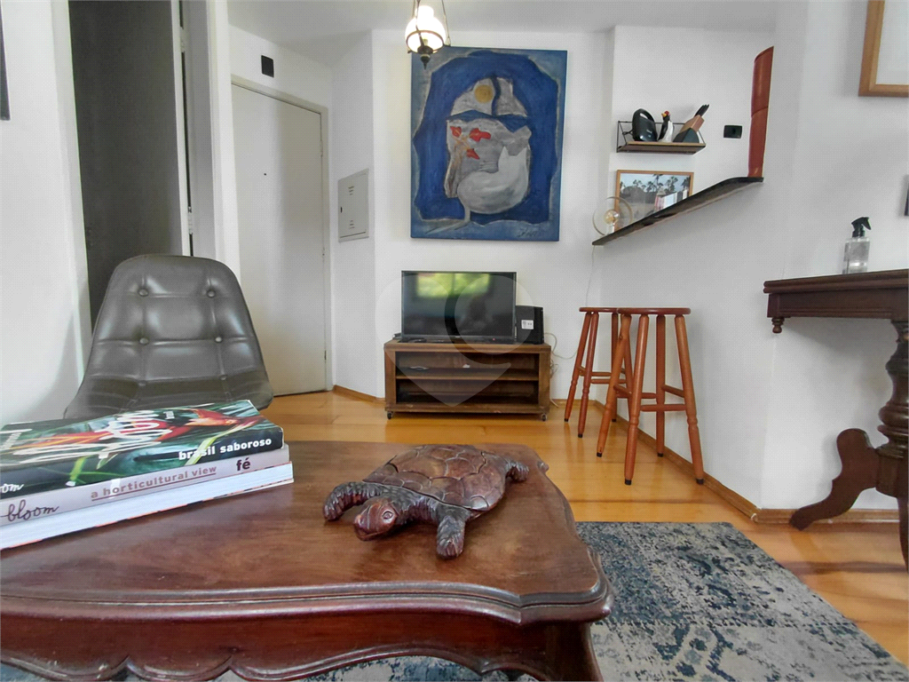 Imovél de 45m² com 1 sala, 1 quarto suíte, cozinha varanda e 1 vaga de garagem Higienópolins
