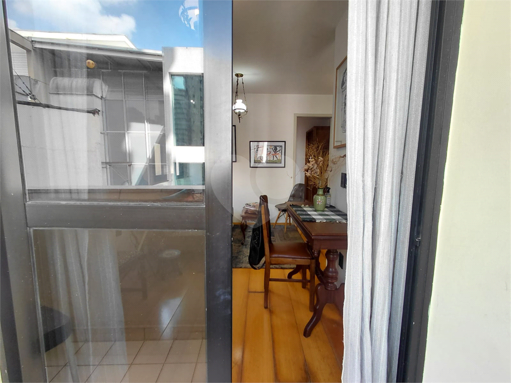 Imovél de 45m² com 1 sala, 1 quarto suíte, cozinha varanda e 1 vaga de garagem Higienópolins