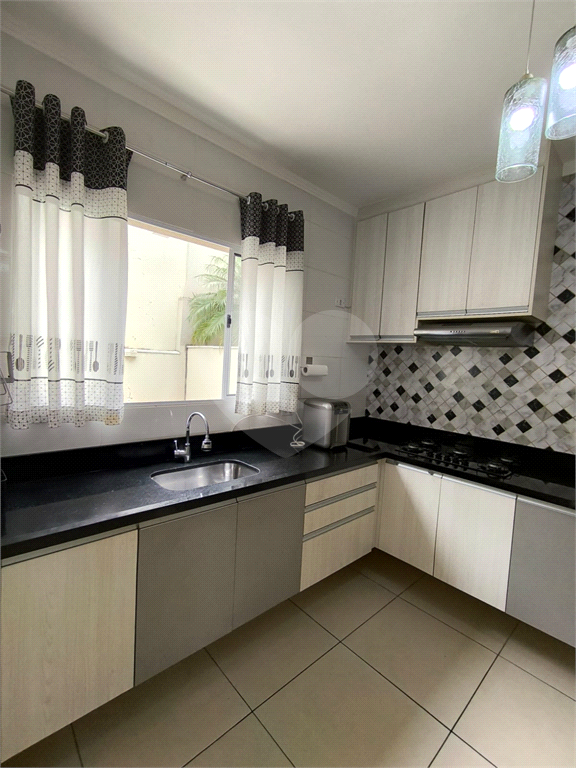 Casa com 3 suítes e 118 metros construídos no bairro Maristela em Atibaia