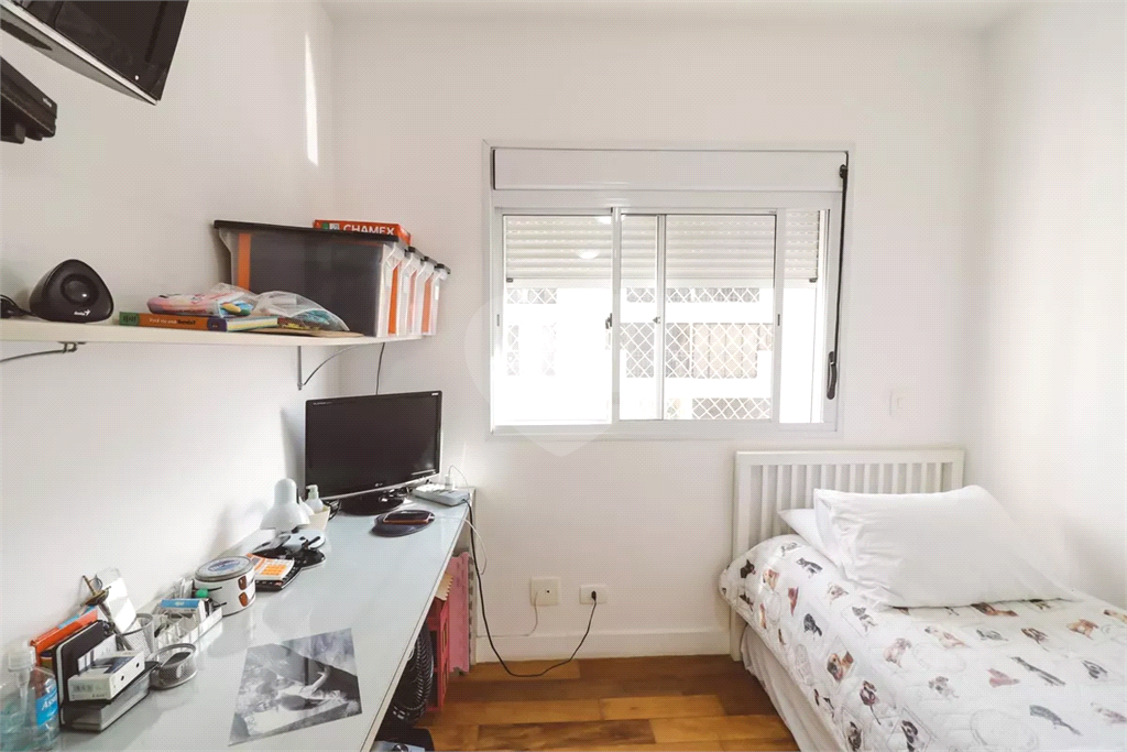 Apartamento à venda com 138m², 3 suítes e 2 vagas de garagem 