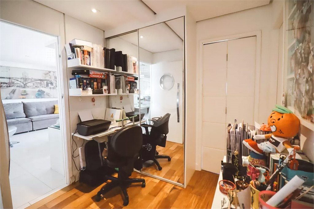 Apartamento à venda com 138m², 3 suítes e 2 vagas de garagem 