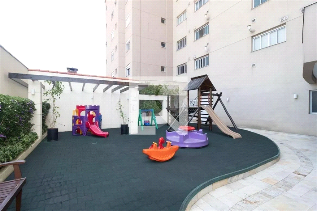 Apartamento à venda com 138m², 3 suítes e 2 vagas de garagem 