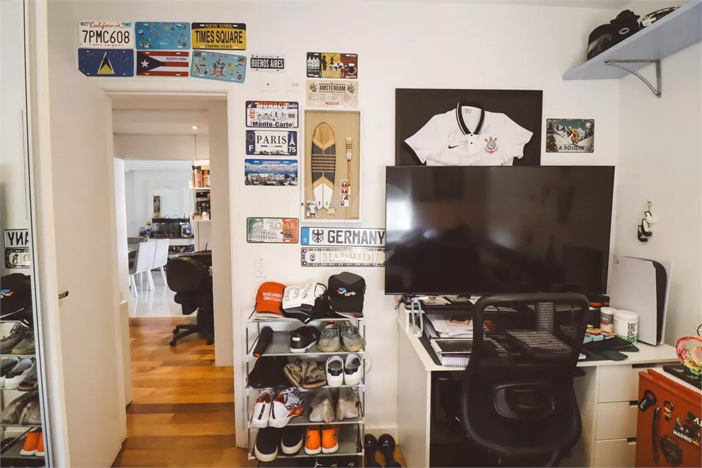 Apartamento à venda com 138m², 3 suítes e 2 vagas de garagem 