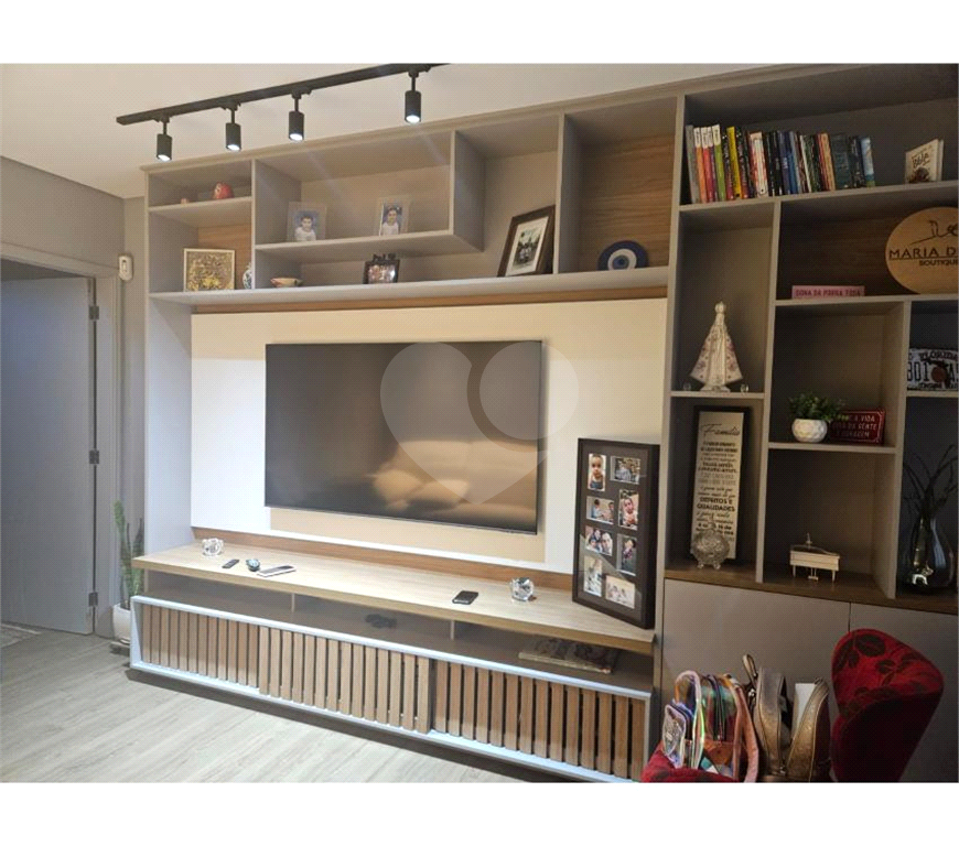 Sobrado com 3 dormitórios 1 suíte à Venda, 131 m² reformado com Área Gourmet completa