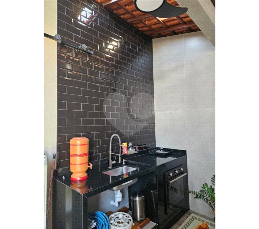 Sobrado com 3 dormitórios 1 suíte à Venda, 131 m² reformado com Área Gourmet completa