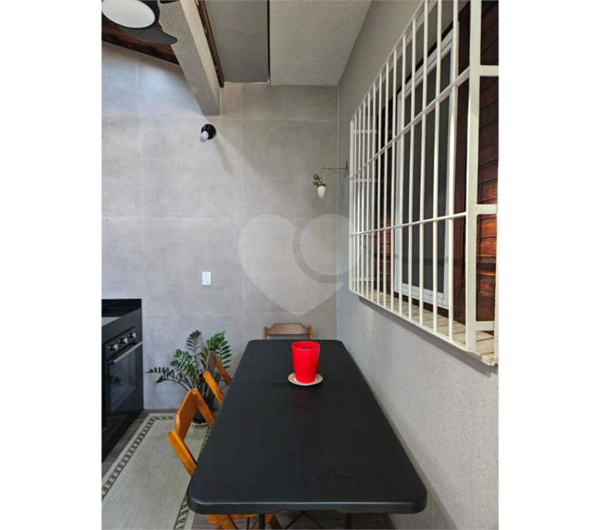 Sobrado com 3 dormitórios 1 suíte à Venda, 131 m² reformado com Área Gourmet completa