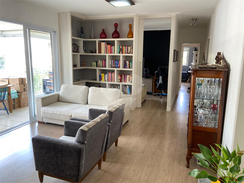 Apartamento a Venda na Vila Romana - 133 m²