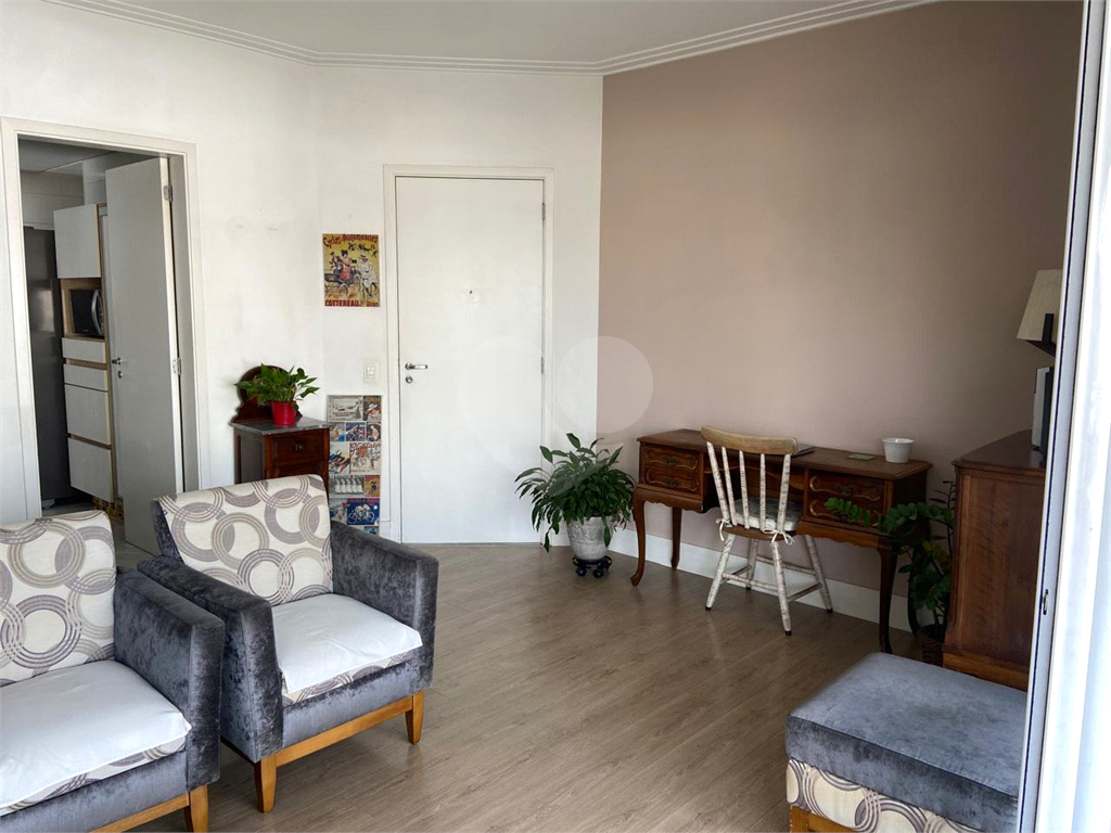 Apartamento a Venda na Vila Romana - 133 m²