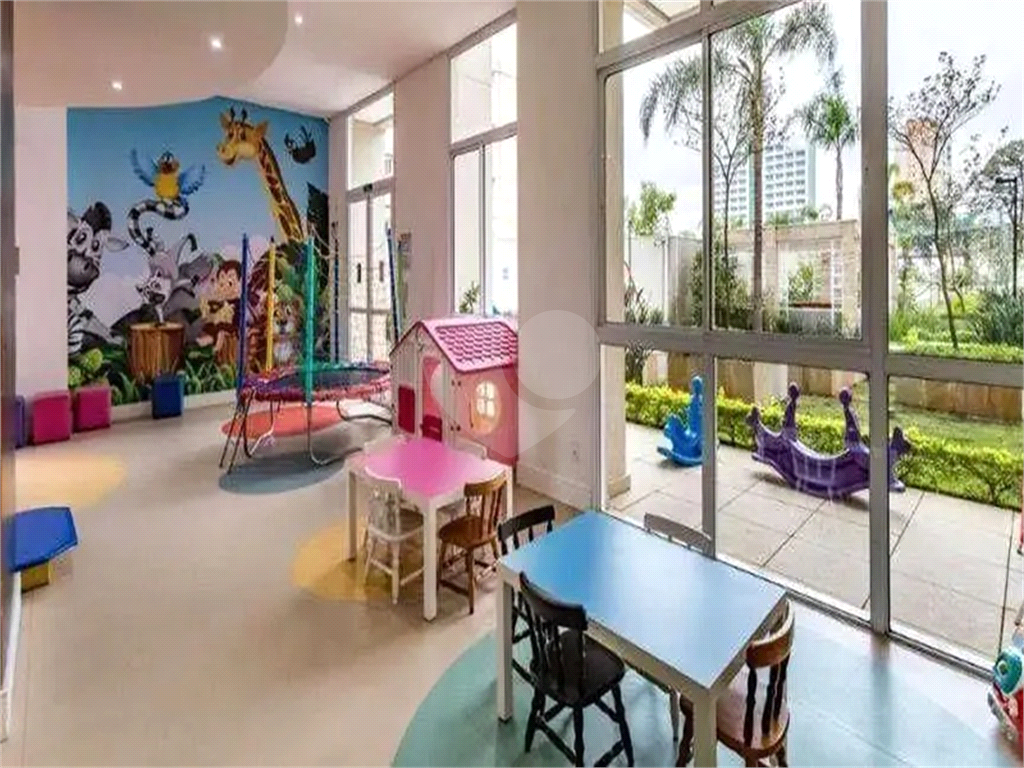 Apartamento a Venda na Vila Romana - 133 m²