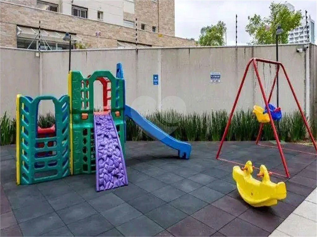Apartamento a Venda na Vila Romana - 133 m²