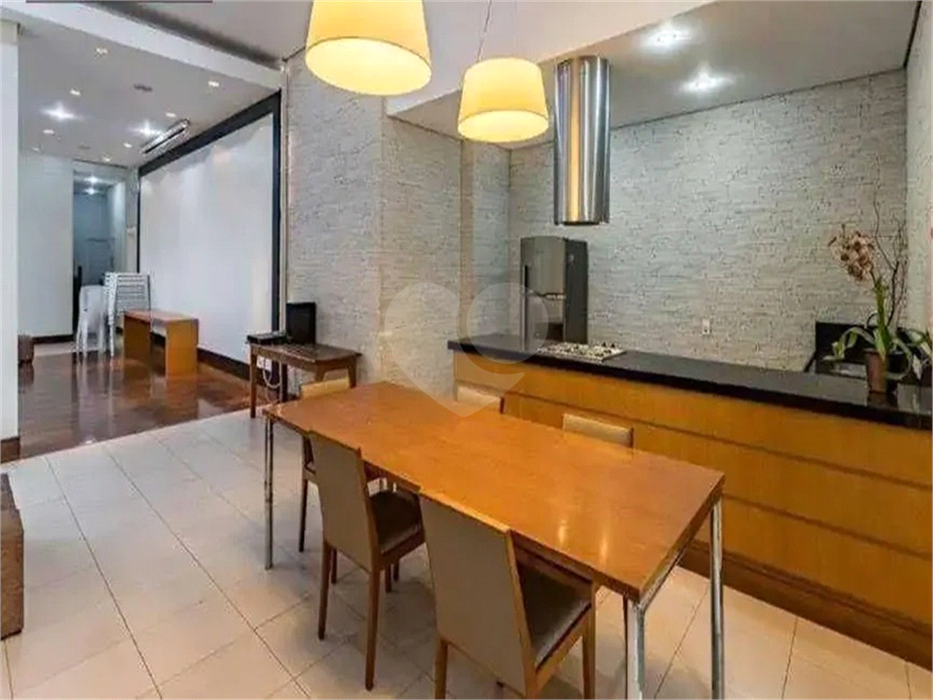 Apartamento a Venda na Vila Romana - 133 m²