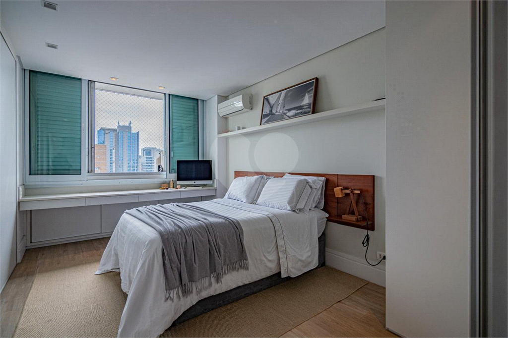 Apartamento à venda no ITAIM BIBI -  130 m²