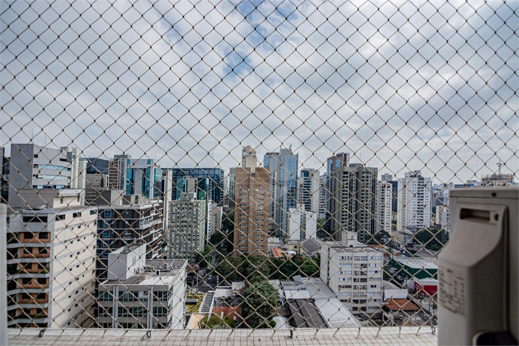 Apartamento à venda no ITAIM BIBI -  130 m²