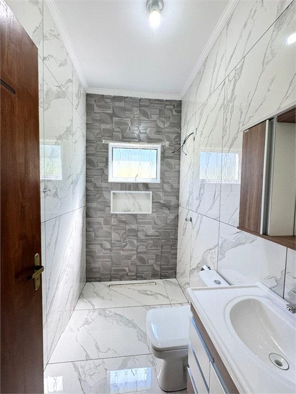 Linda casa nova estilo chácara com lote 1680 metros 3 dormitórios (1 suíte)
