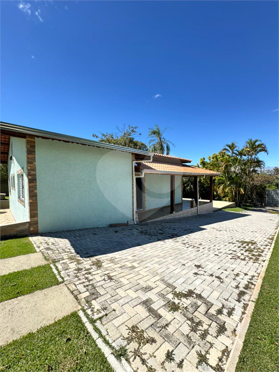 Linda casa nova estilo chácara com lote 1680 metros 3 dormitórios (1 suíte)
