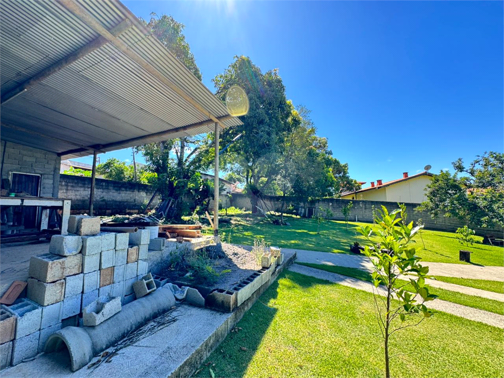 Linda casa nova estilo chácara com lote 1680 metros 3 dormitórios (1 suíte)