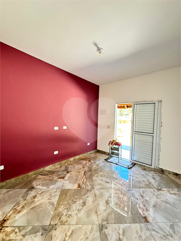 Linda casa nova estilo chácara com lote 1680 metros 3 dormitórios (1 suíte)