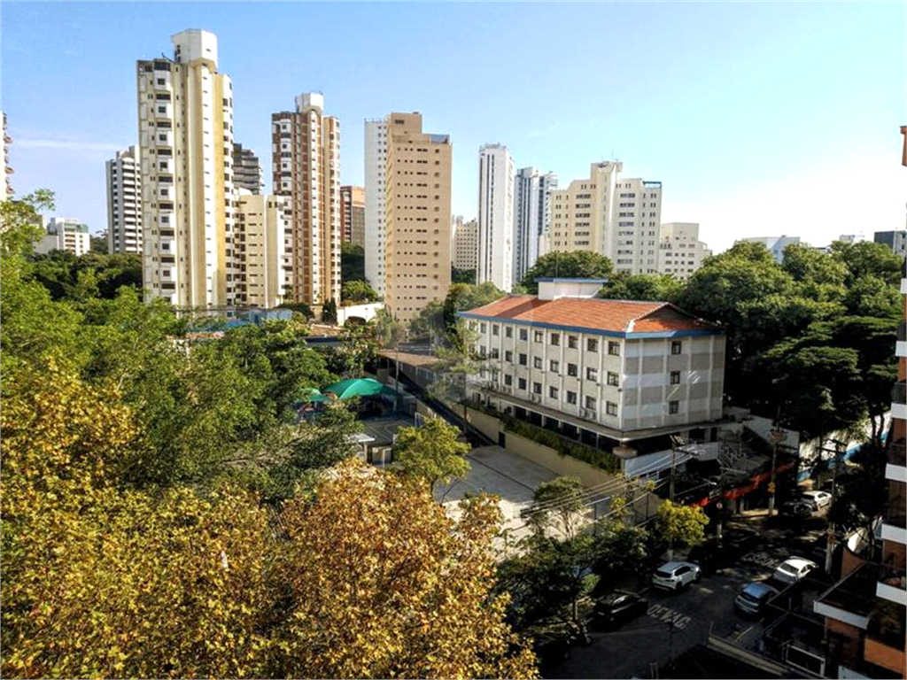 APTO 3 QUARTOS + 2 VAGAS 