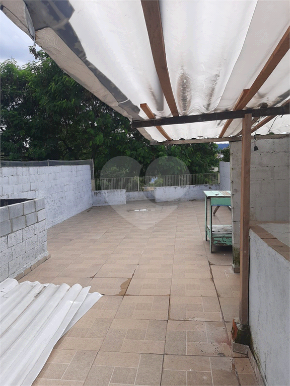 Loja salão comercial e apartamento
