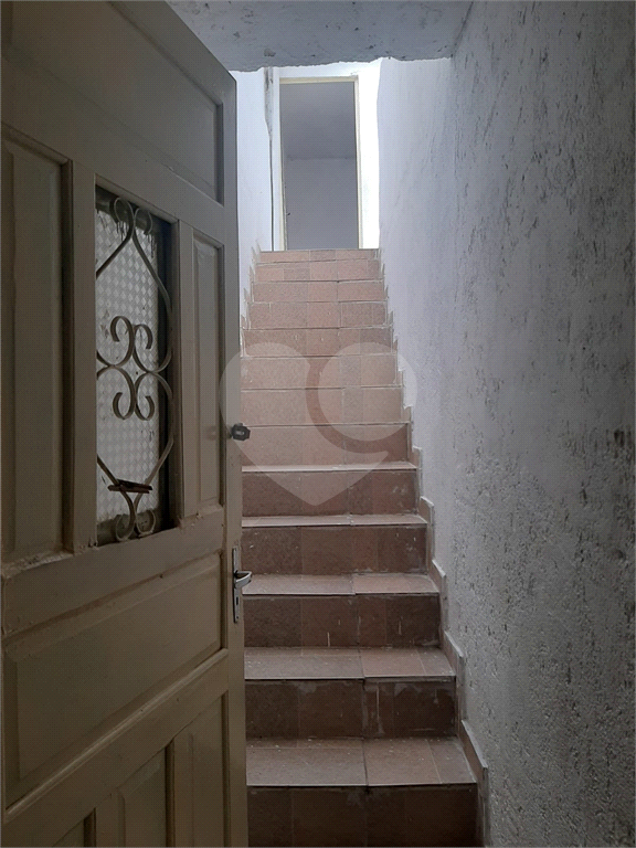 Loja salão comercial e apartamento