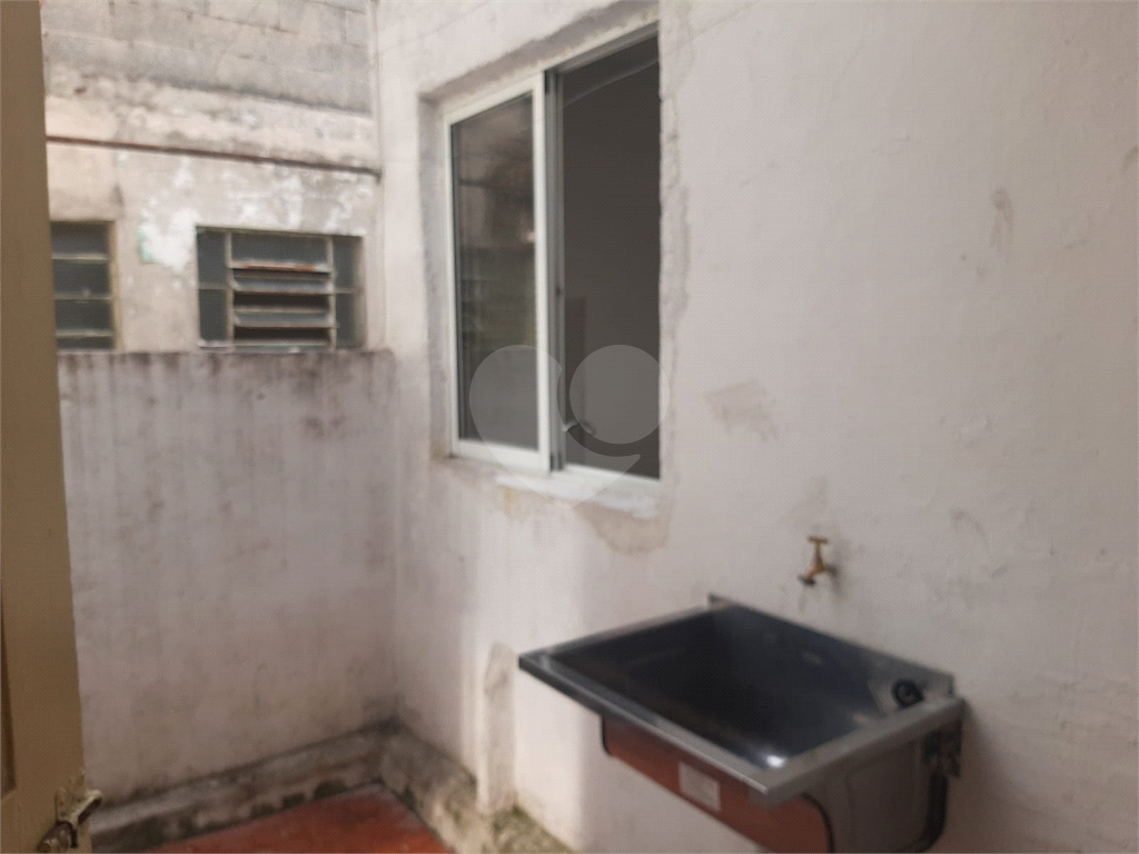 Loja salão comercial e apartamento