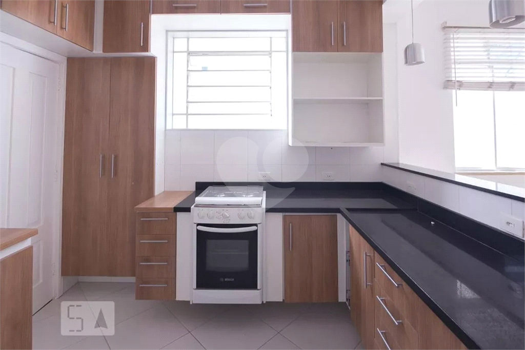 Apartamento à venda Perdizes, 2 dormitórios, 82 m²