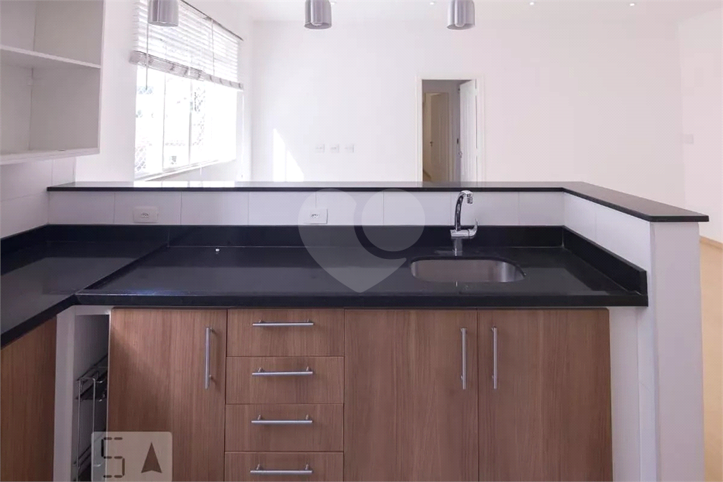 Apartamento à venda Perdizes, 2 dormitórios, 82 m²